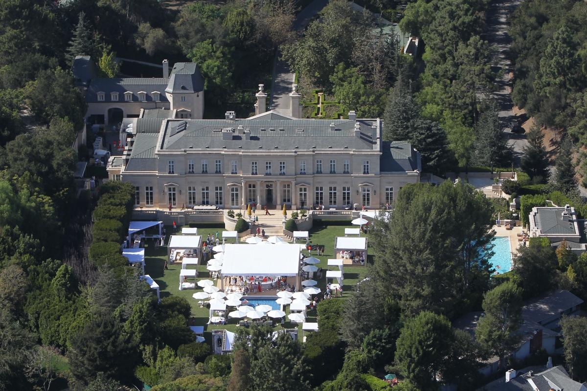 The Fleur De Lys Estate In L A Sells For 102m In Cash American Luxury