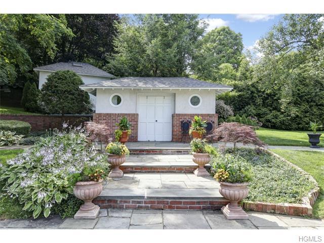 Fox News Host Judge Jeanine Pirro Lists Westchester County Mansion for $5M | American Luxury