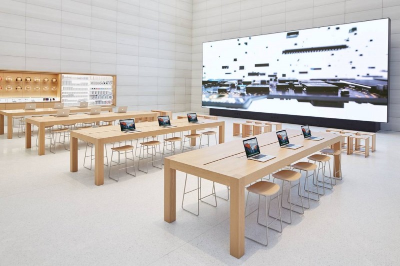 First Jony Ive Designed Apple Store Features Live Trees American Luxury 2561