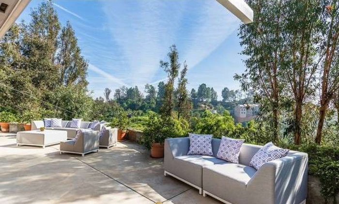 Actress Stockard Channing of ‘Grease' Fame Lists L.A. Home for $1.9M ...