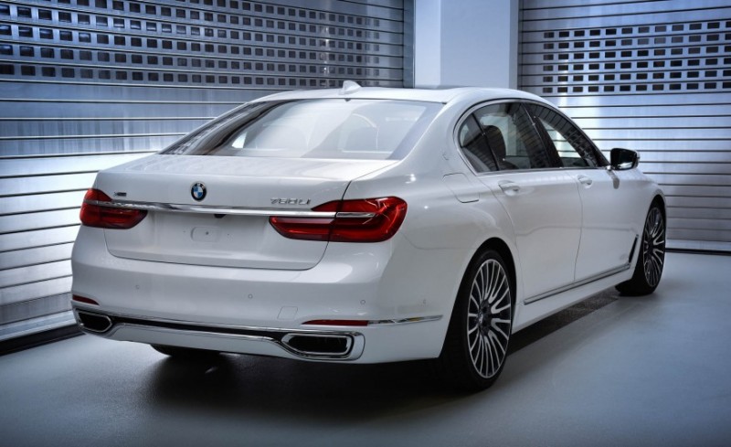 bmw-unveils-highly-exclusive-7-series-solitaire-and-master-class-editions2