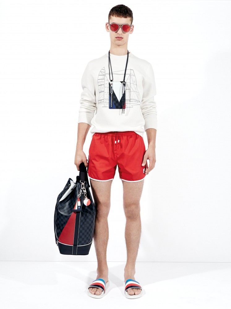 Louis Vuitton Men's Navy Cotton America's Cup Cargo Shorts