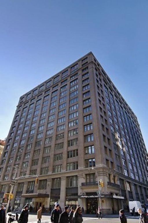 Celebrity Chef Bobby Flay Selling Manhattan Duplex for $7M | American ...