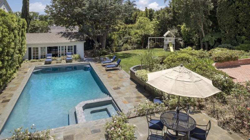 Nicky and Paris Hilton's Childhood Home Seeks $7.3M ...