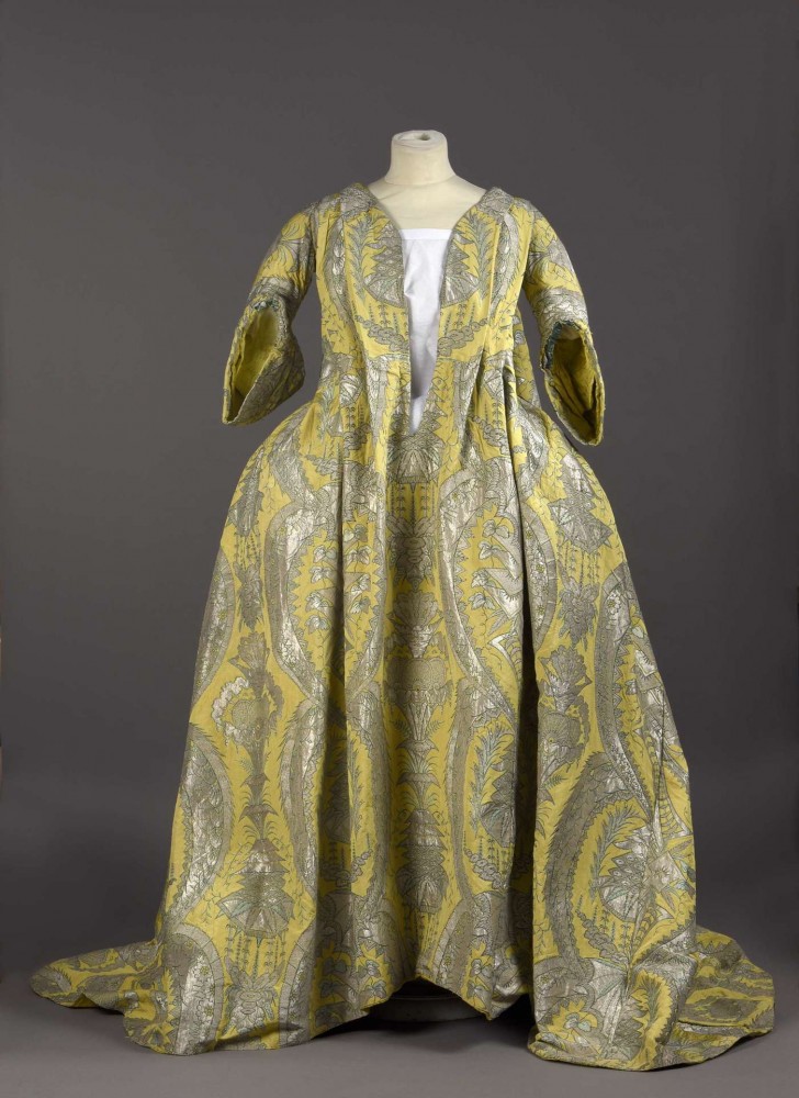 Louis XIV-Era Dress Fetches $135K Over Estimate at Auction | American