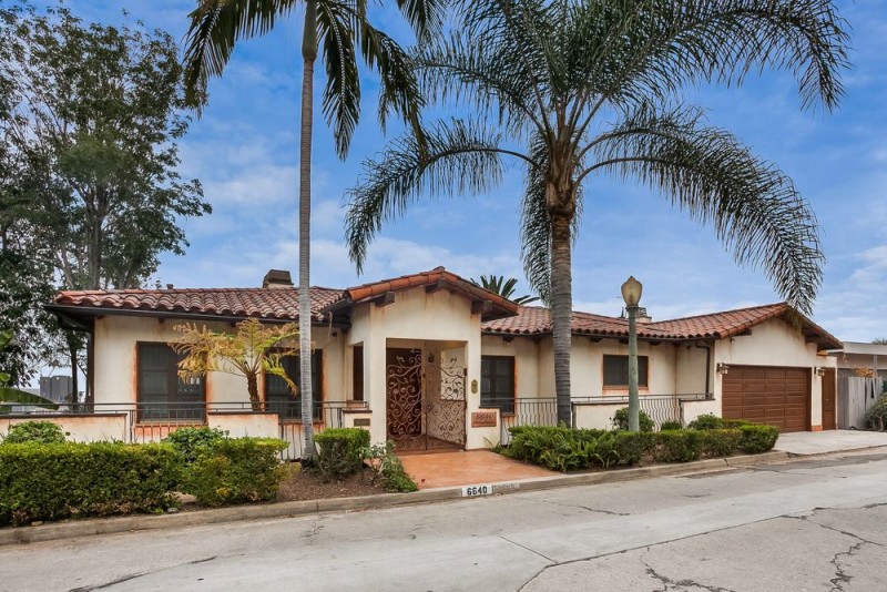 Tween Pop Icon Charlie Puth Asking $2.1M for Hollywood ...