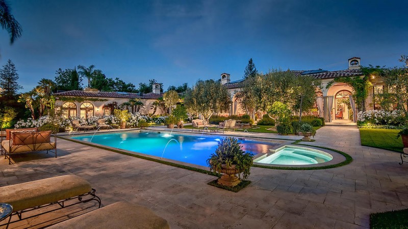 Dick Van Dyke’s Former Encino Home Sells for $6.5M | American Luxury