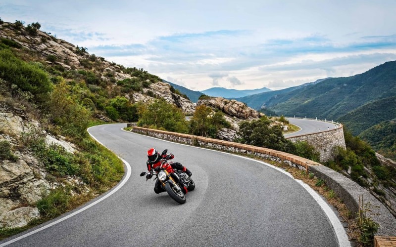 ducati-launches-beginner-friendly-monster-797-among-powerful-monster-1200s16