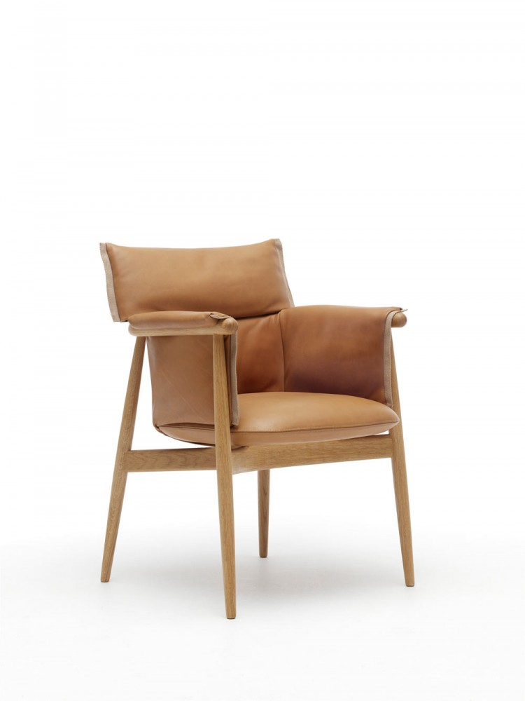 embrace-lounge-chair-by-carl-hansen-son9