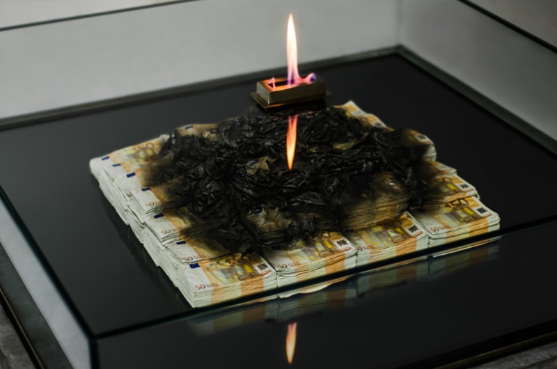 too-much-ii-cash-burning-sculptural-table5