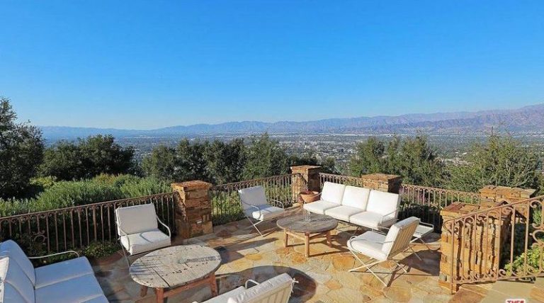 Eva Longoria Lists Tom Cruise’s Former Hollywood Hills Home For $11M ...