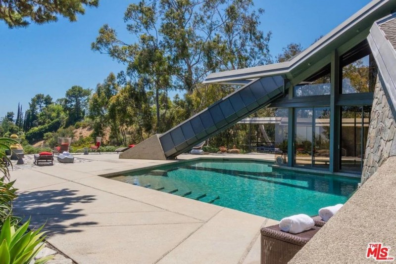  NBA Legend Wilt Chamberlain s Bel Air Home Comes to Market 