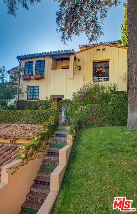 Breaking Bad Star Aaron Paul Lists L A Home For 2 5m After Buying Jim Parsons 7m Architectural American Luxury