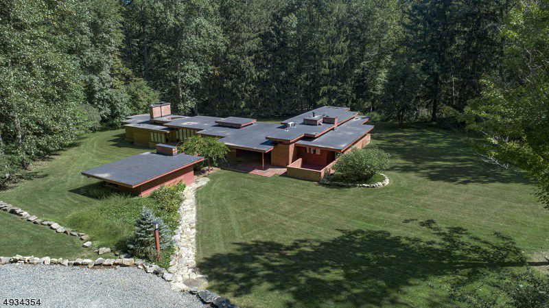 Frank Lloyd Wright in New Jersey Hits the Market at $1.5M | American Luxury