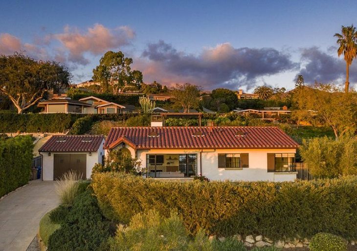 Back To The Future Star Christopher Lloyd Lists Charming Santa Barbara Home For 1 7m American Luxury