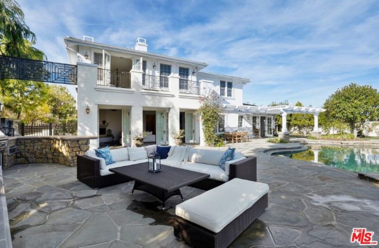 Gary Sinise Completes Sale of Calabases Home for $3.7M | American Luxury