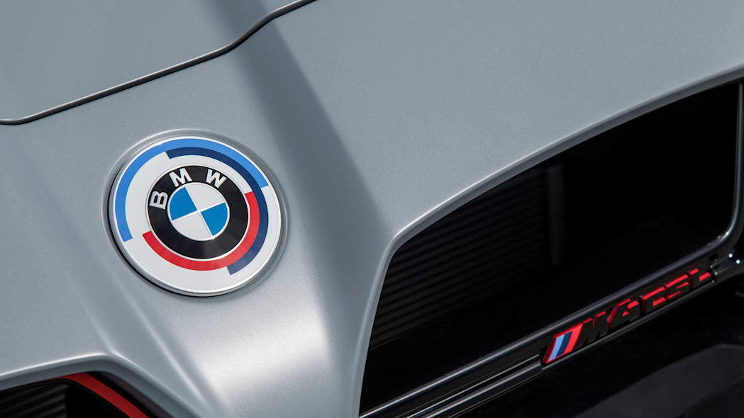 2023 BMW M4 CSL Drops 240-lbs And Gains 40-HP To Become a Nurburgring Track  Star - IMBOLDN