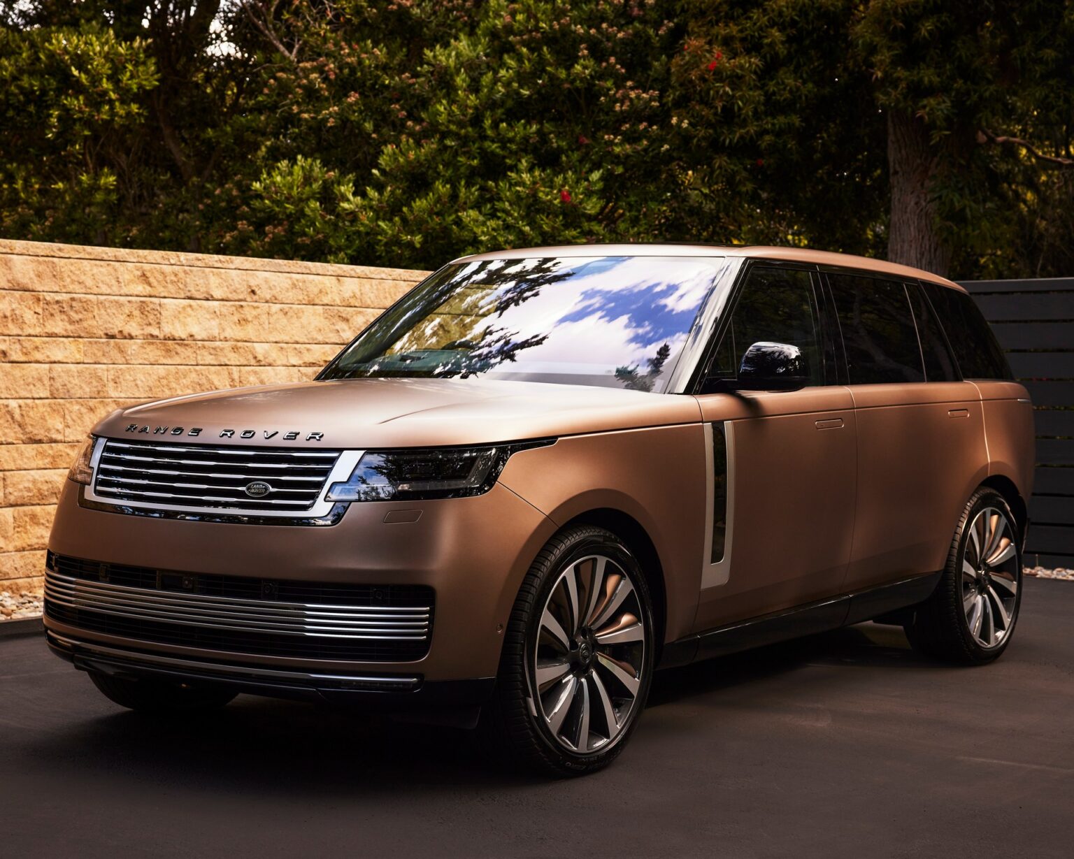 2023 Land Rover Range Rover Carmel Edition Priced at $346K; Production ...