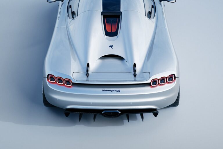 Koenigsegg CC850 Features an Innovative Transmission With Gated Manual ...