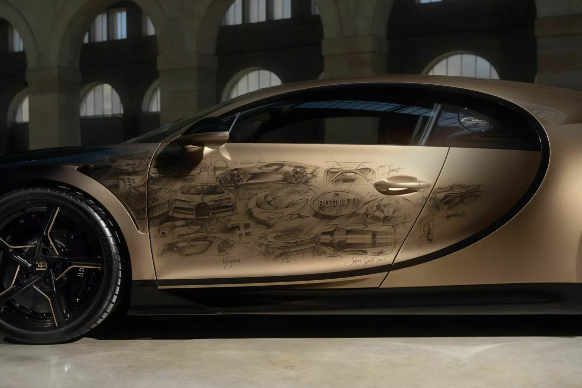 This Bugatti Chiron Super Sport 'Golden Era' took two years to complete 😮  The project has been commissioned by an unnamed collector with…